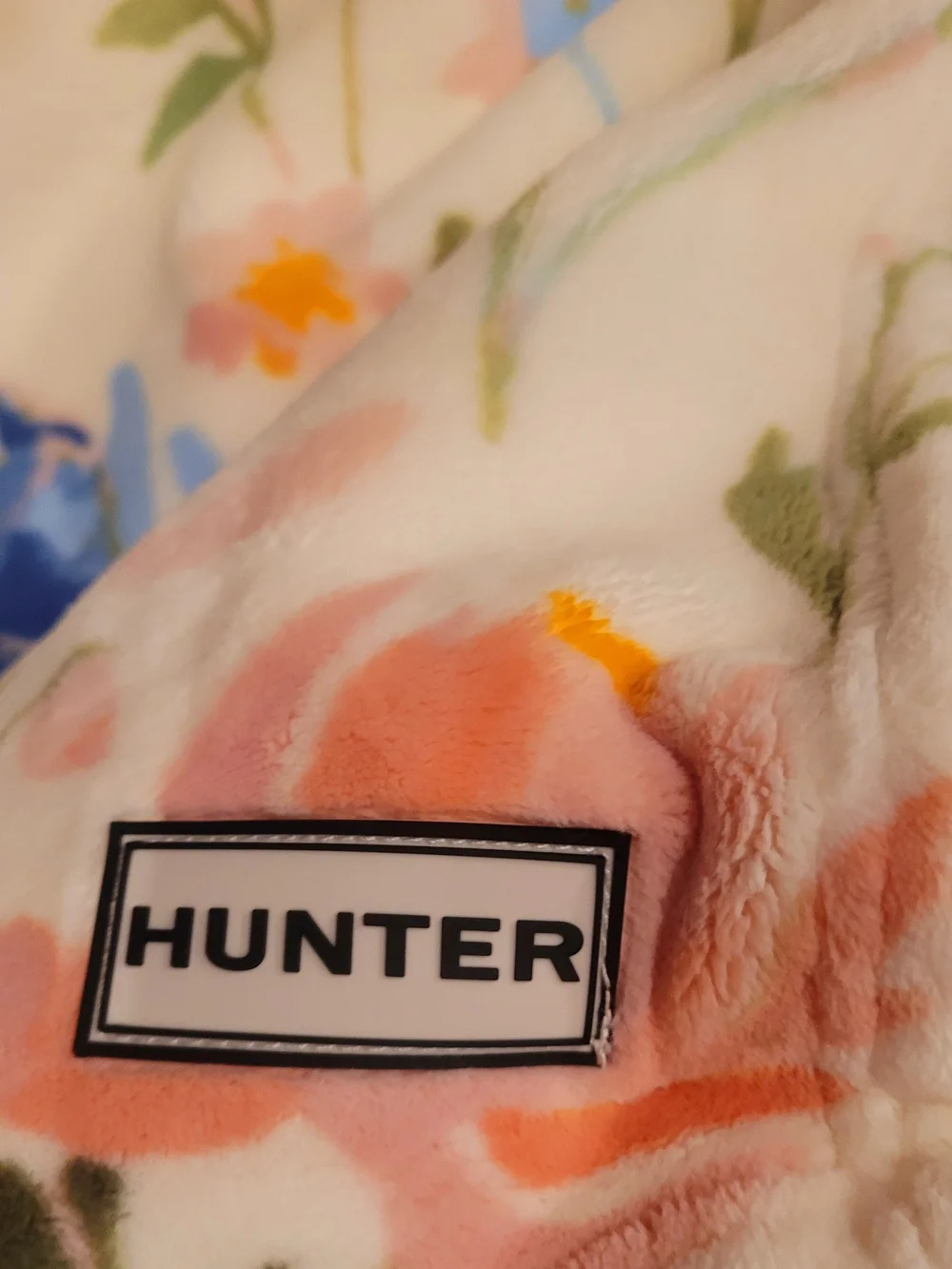 Hunter Floral Plush Throw Blanket